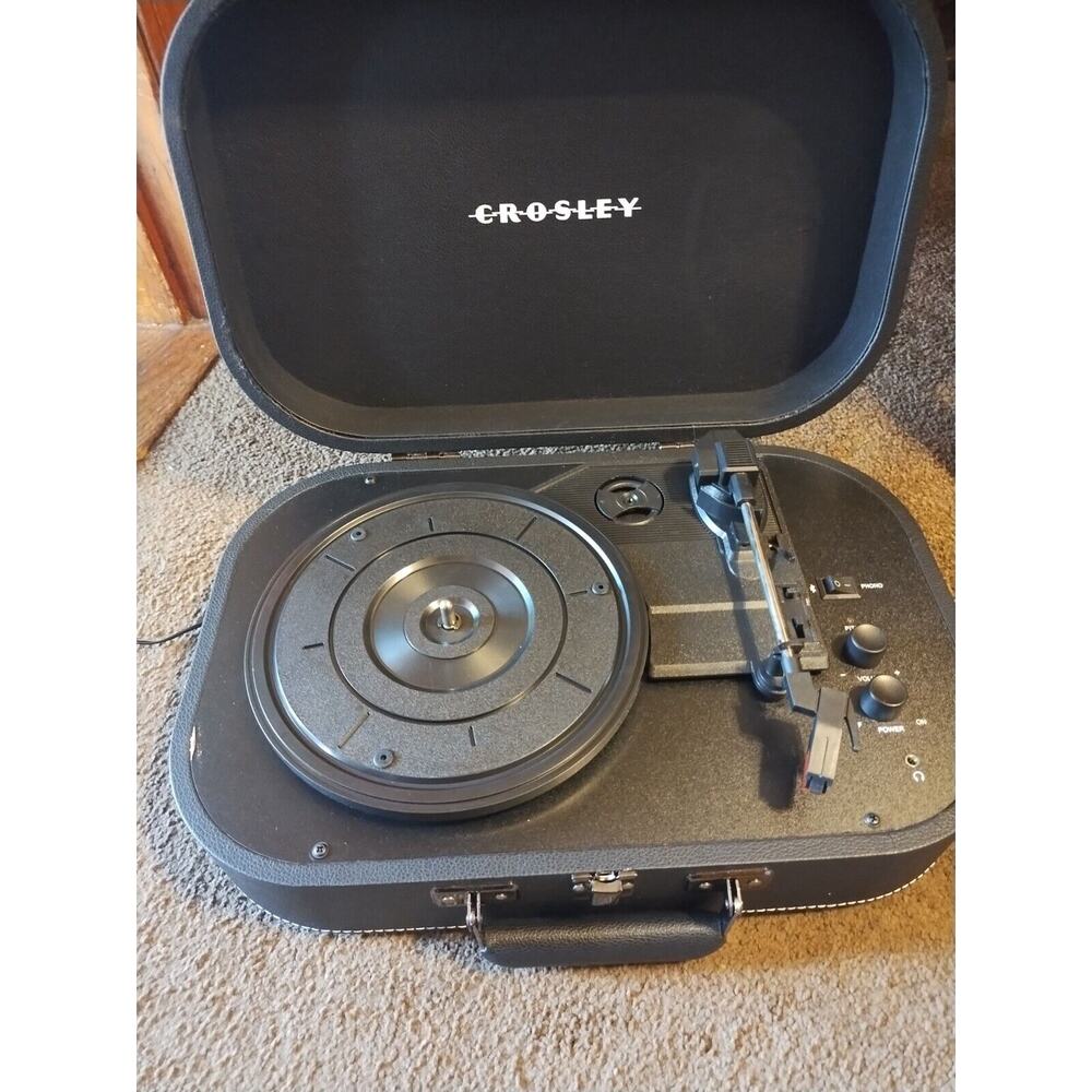 Copied - Crosley CR8009ABK Discovery Vintage Bluetoothin/Out 3-Speed